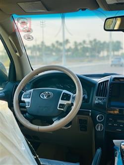 تويوتا لاندكروزر